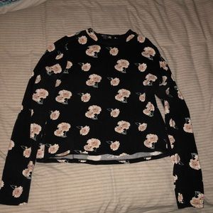 plus size long sleeve floral crop top